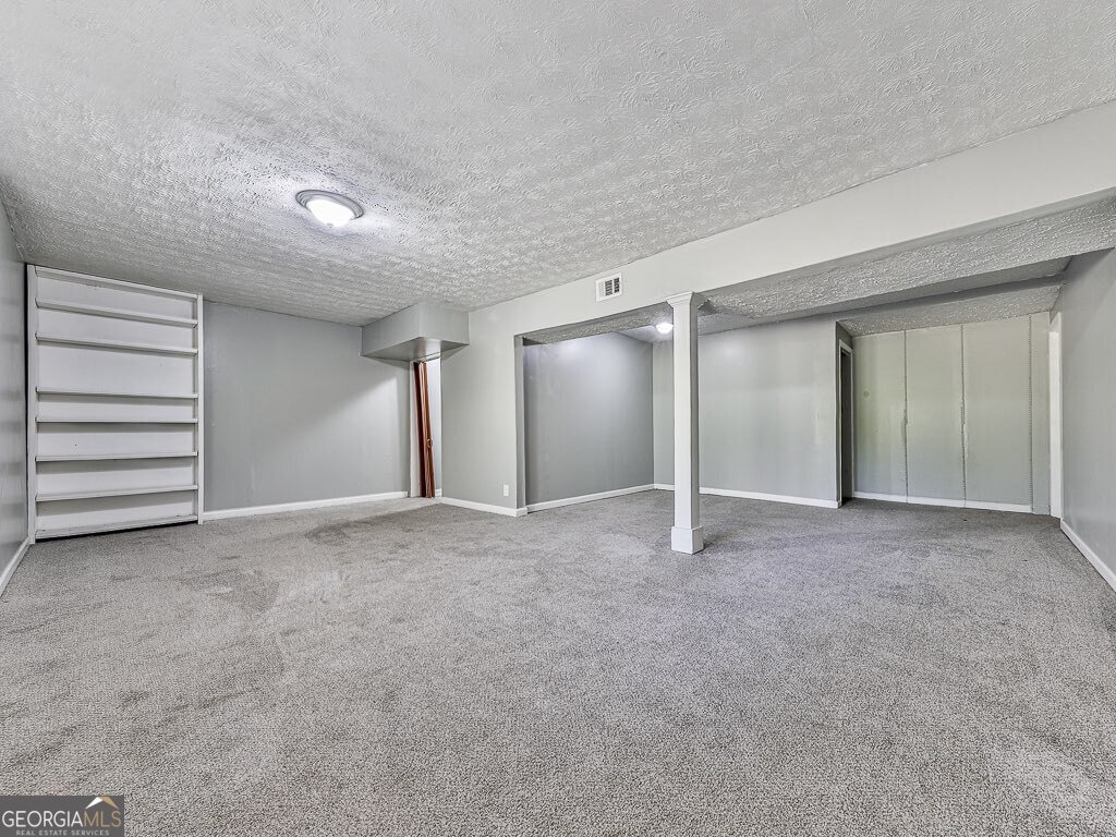 6266 Auburn Drive Riverdale - 27