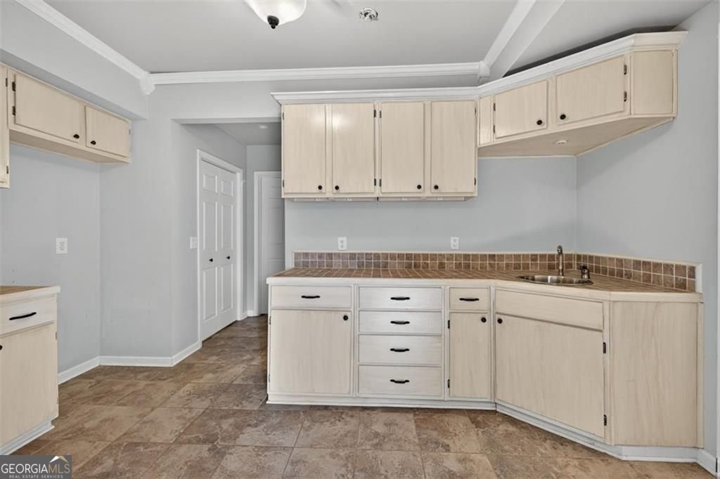 2592 White Aster Lane Dacula - 46