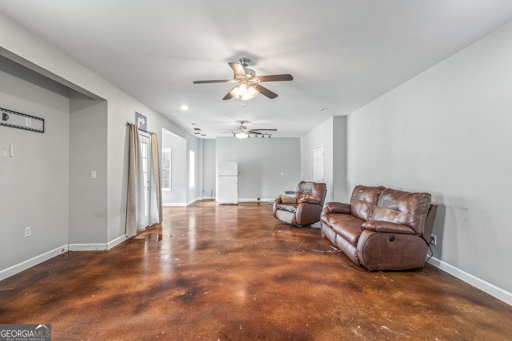 202 Victoria Drive Moreland - 30