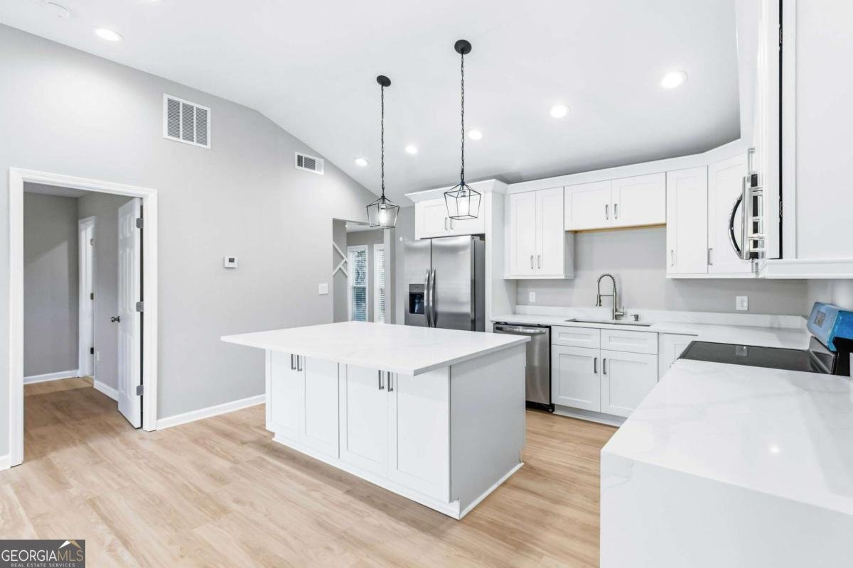 3790 Brook Way Atlanta - 1