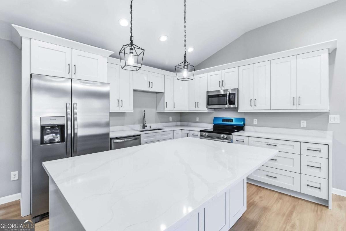 3790 Brook Way Atlanta - 2