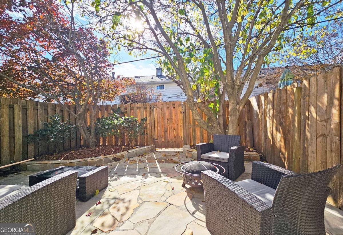 136 Peachtree Memorial Drive Atlanta - 23