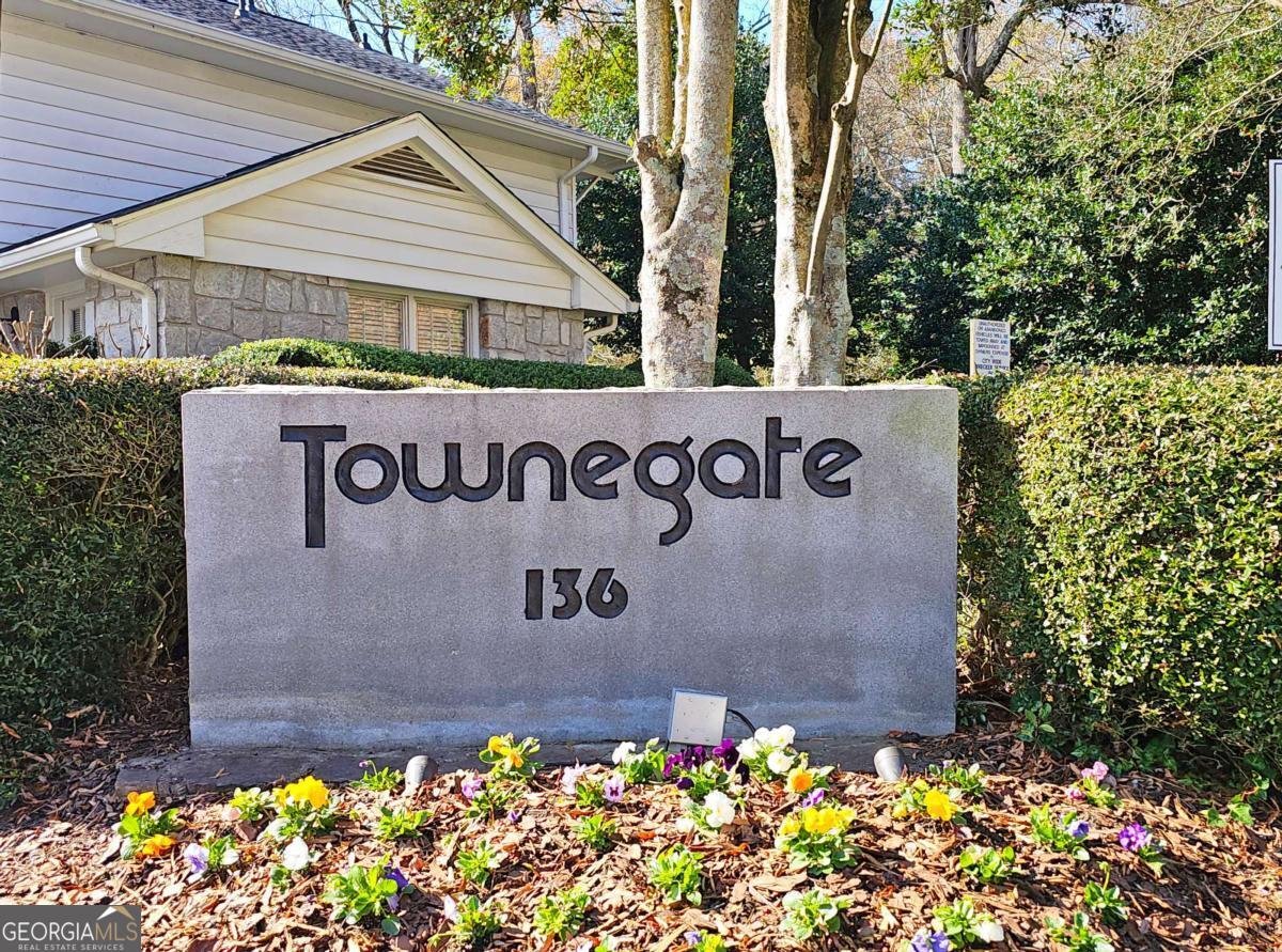 136 Peachtree Memorial Drive Atlanta - 25