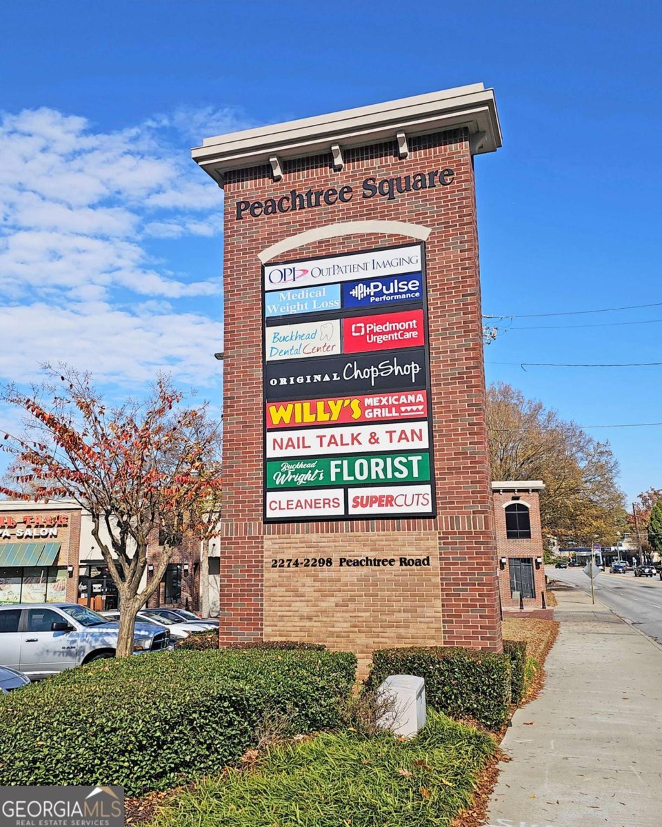 136 Peachtree Memorial Drive Atlanta - 28