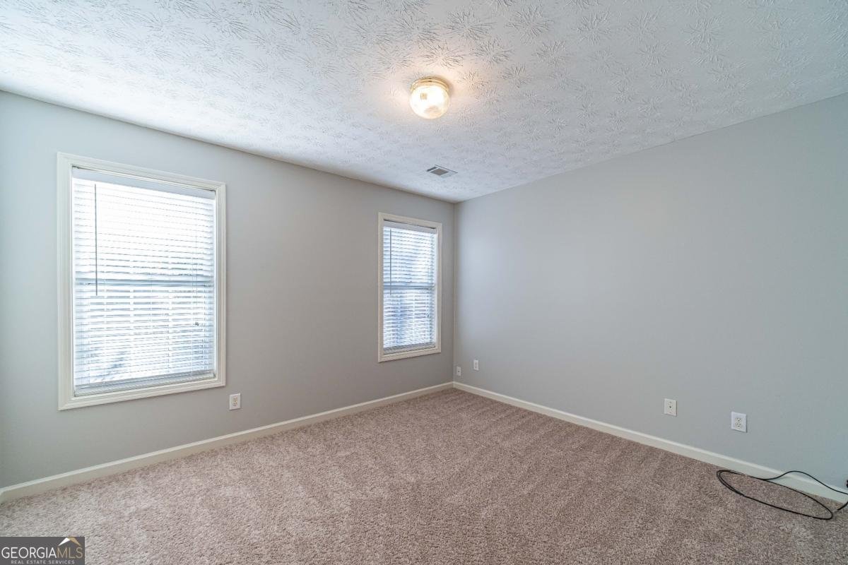 2717 Links Overlook Drive Dacula - 18