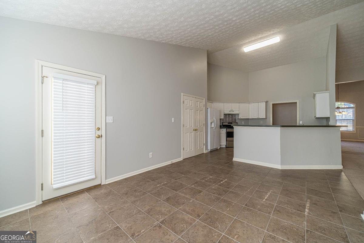 2717 Links Overlook Drive Dacula - 7