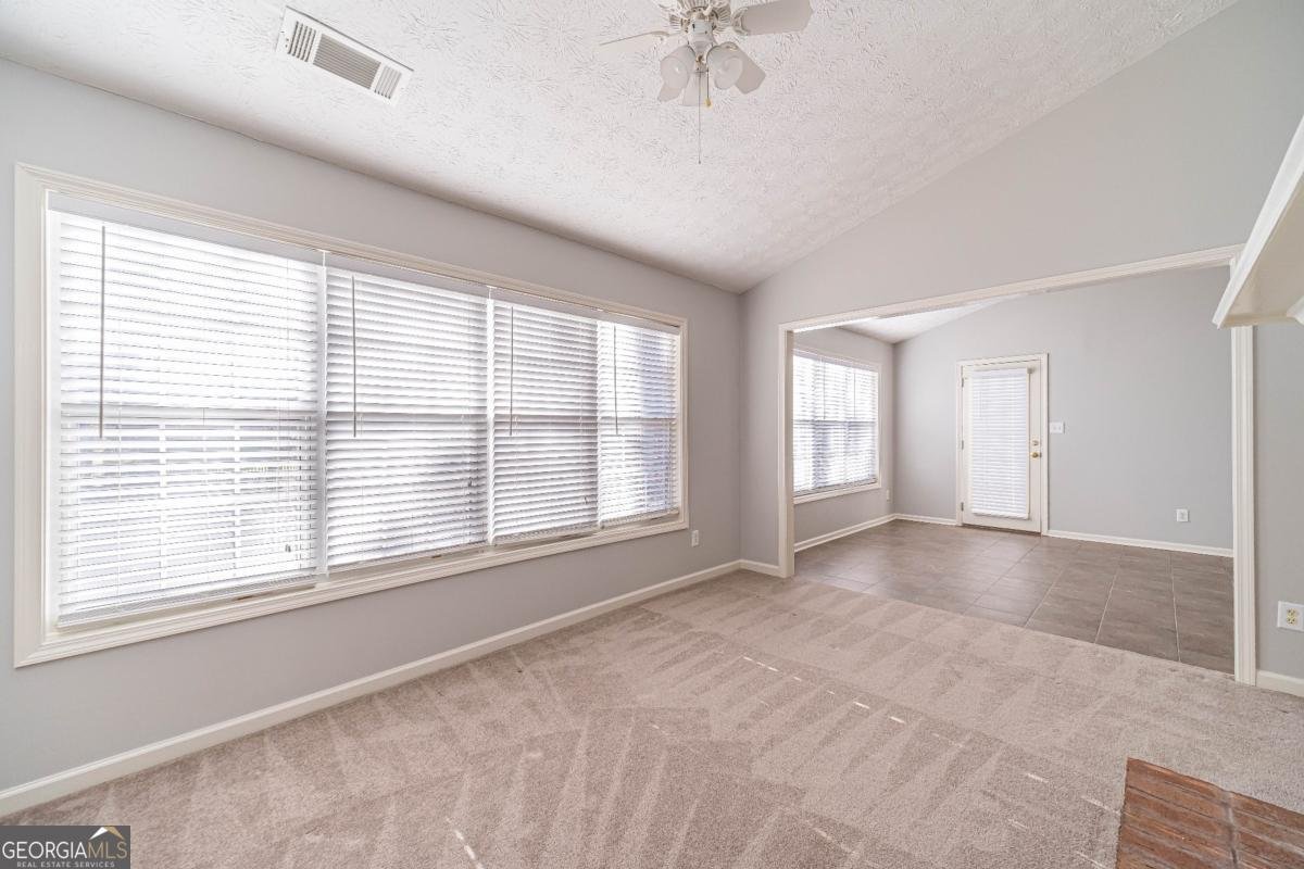 2717 Links Overlook Drive Dacula - 9