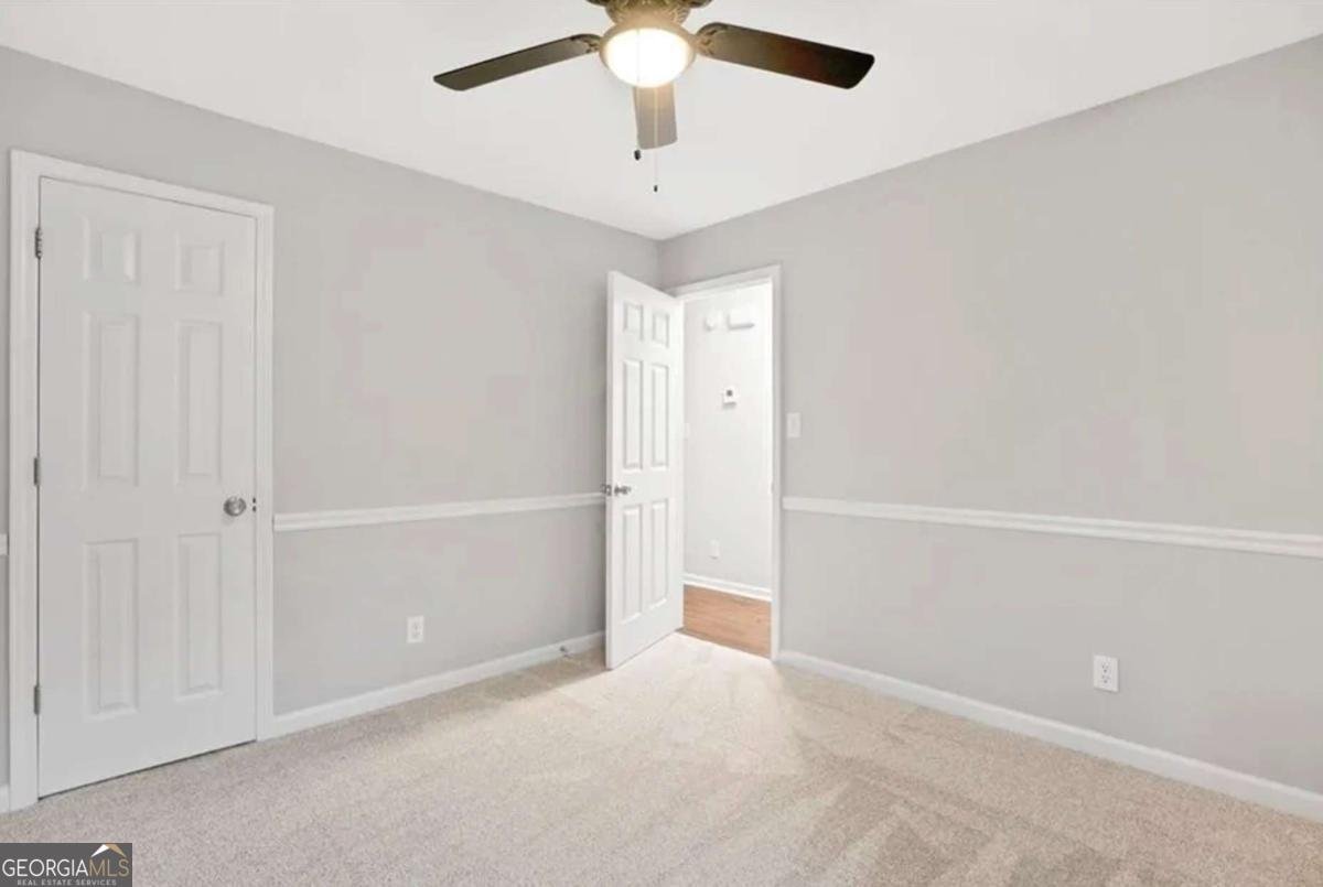 2054 Jana Lane Statham - 12