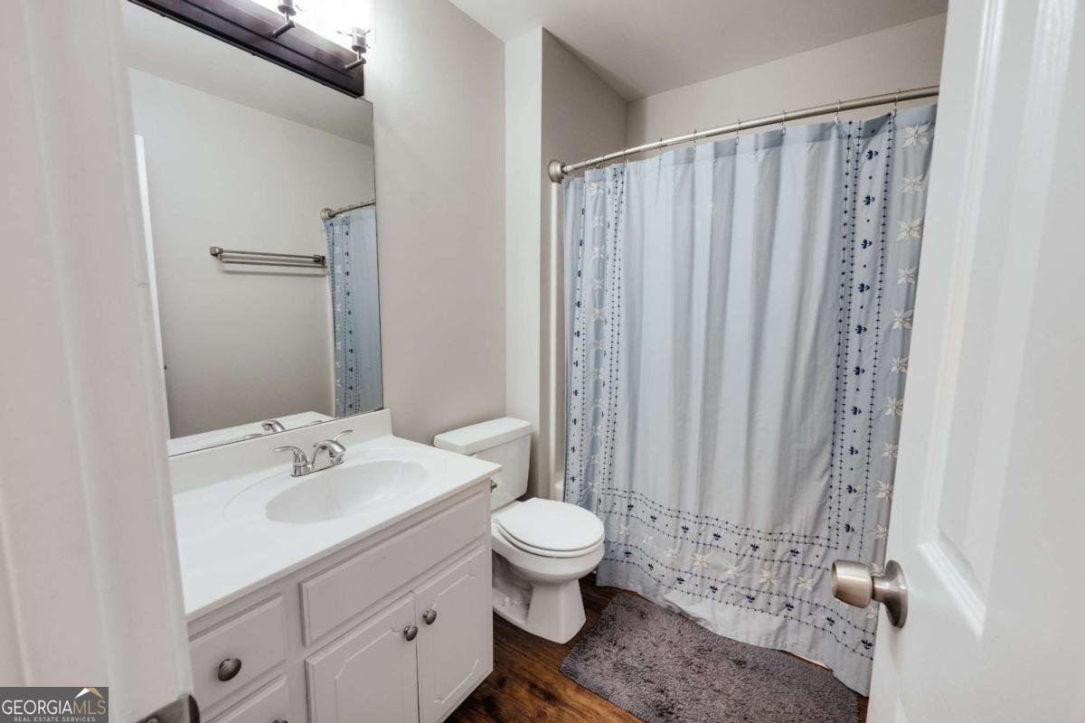 2054 Jana Lane Statham - 15