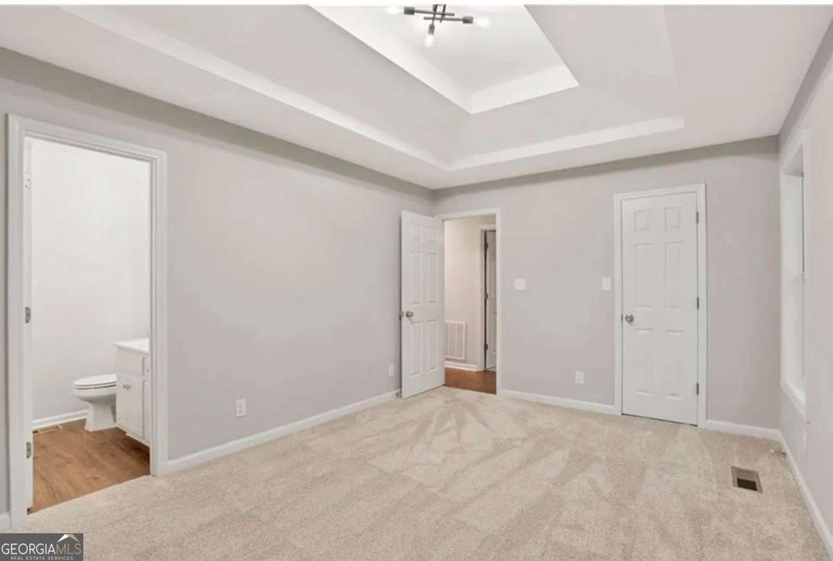 2054 Jana Lane Statham - 18