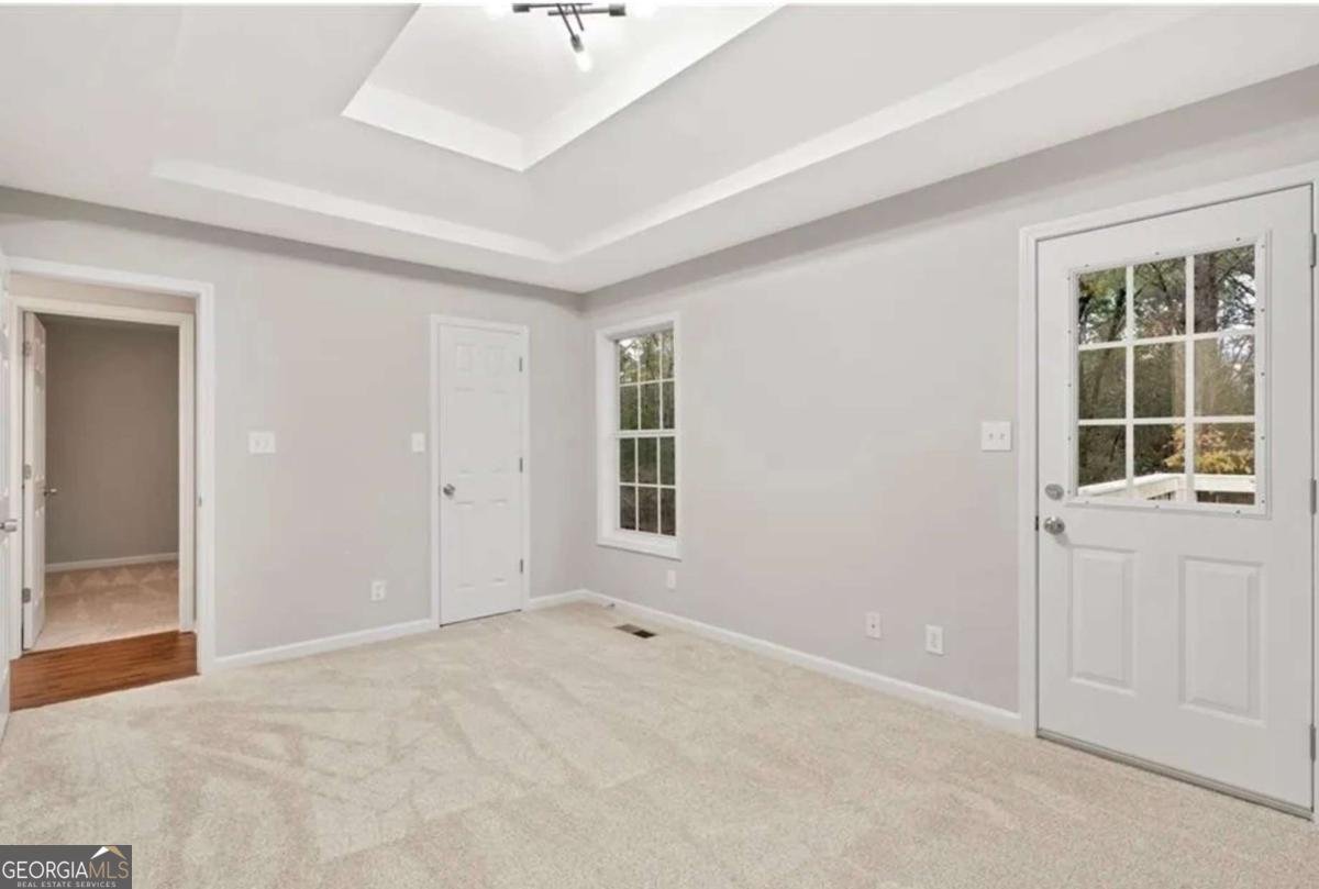 2054 Jana Lane Statham - 19