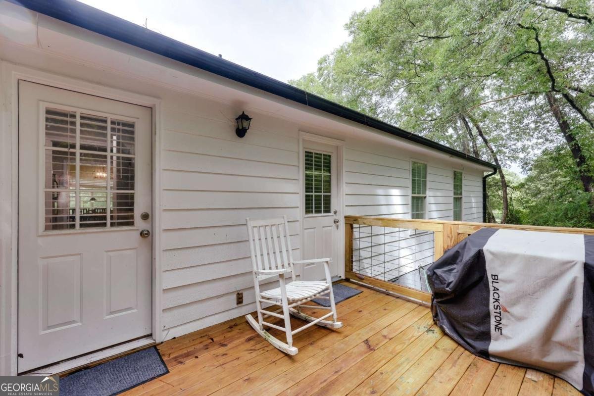 2054 Jana Lane Statham - 26