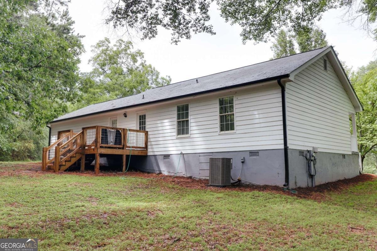 2054 Jana Lane Statham - 30