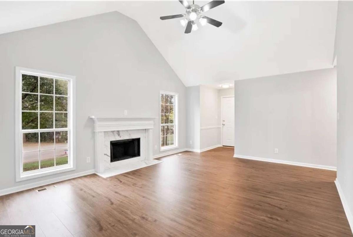 2054 Jana Lane Statham - 5