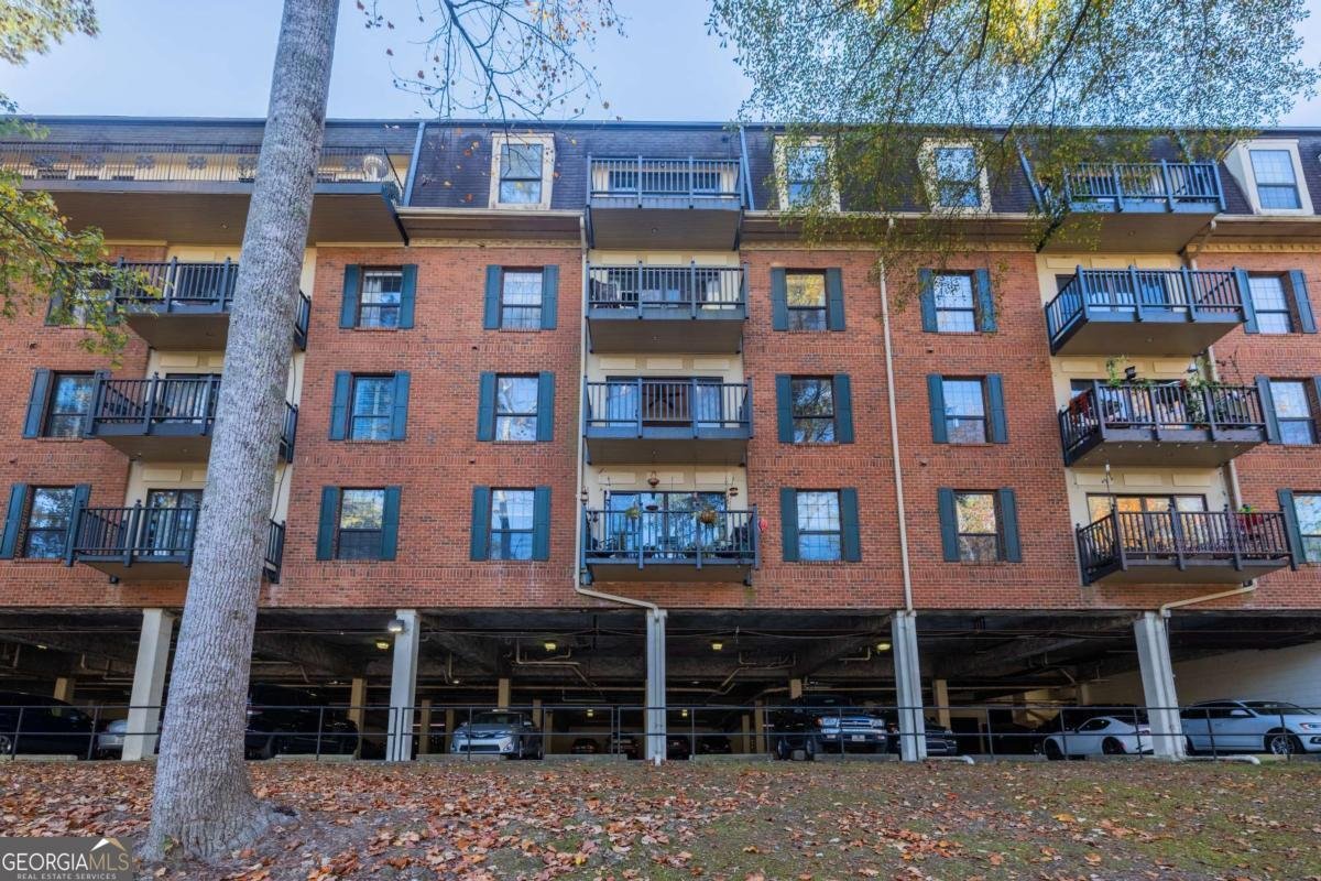 28207 Plantation Drive Atlanta - 25