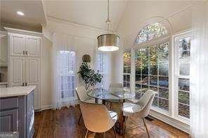 2618 Gladstone Terrace Woodstock - 1