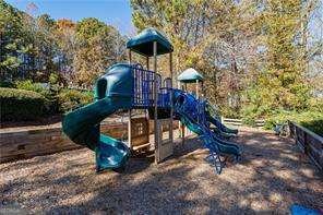 2618 Gladstone Terrace Woodstock - 36