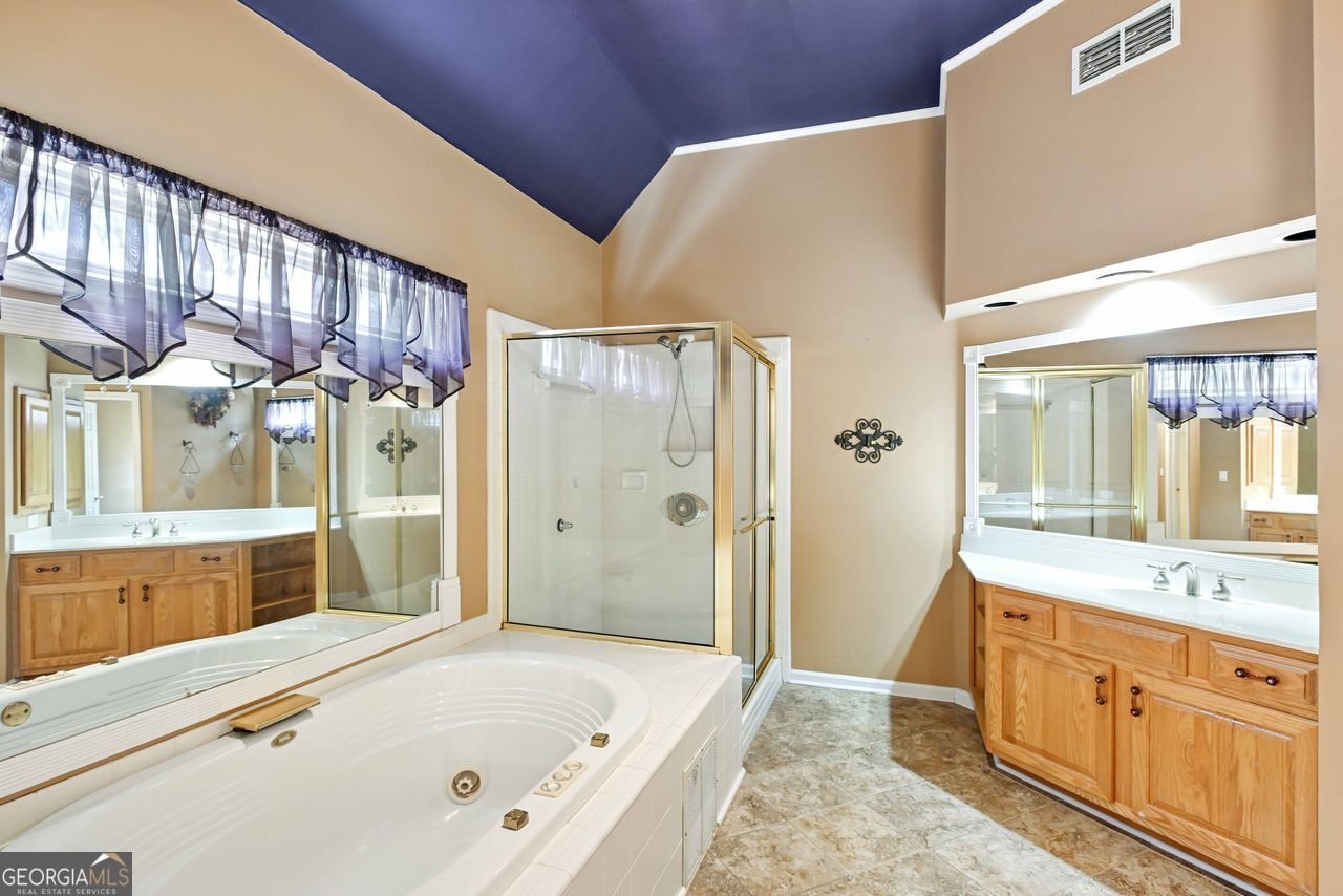 1525 HABERSHAM Place Cumming - 33