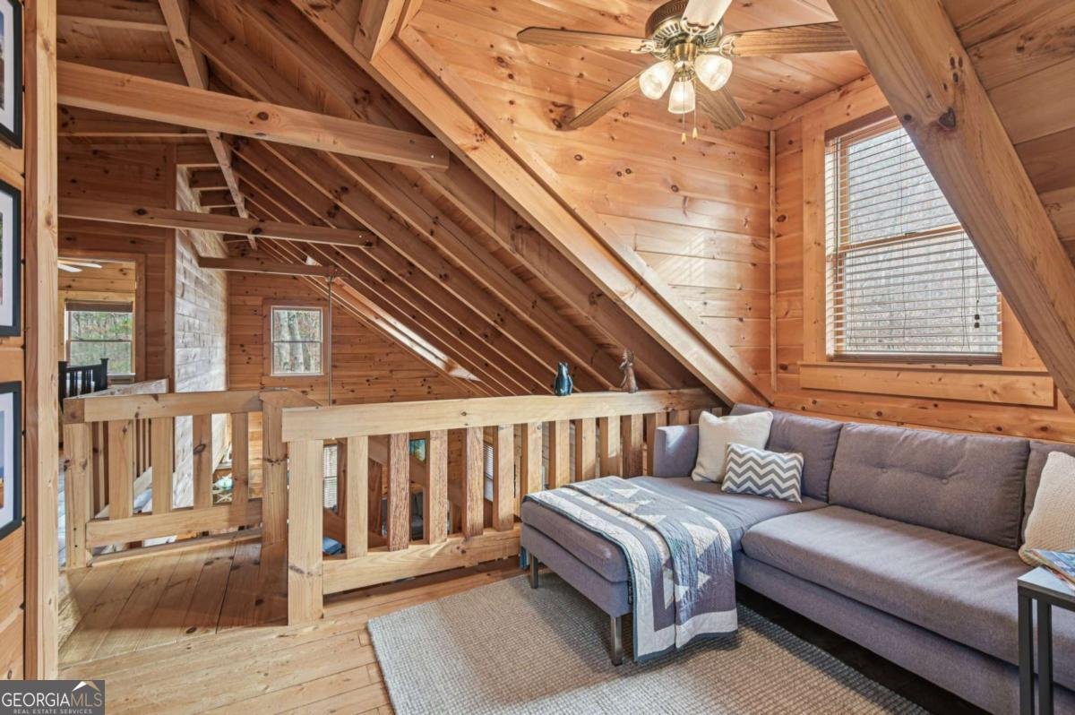 324 Sutallee Place White - 16