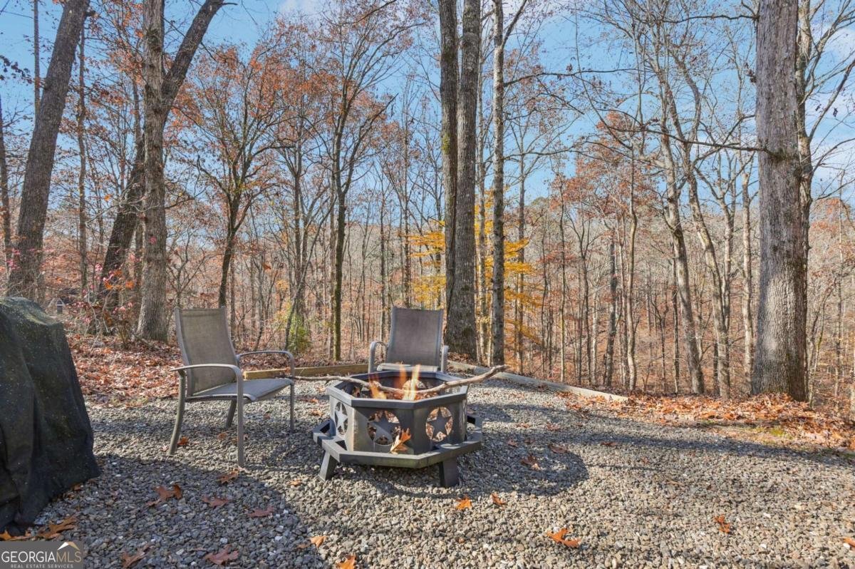 324 Sutallee Place White - 27