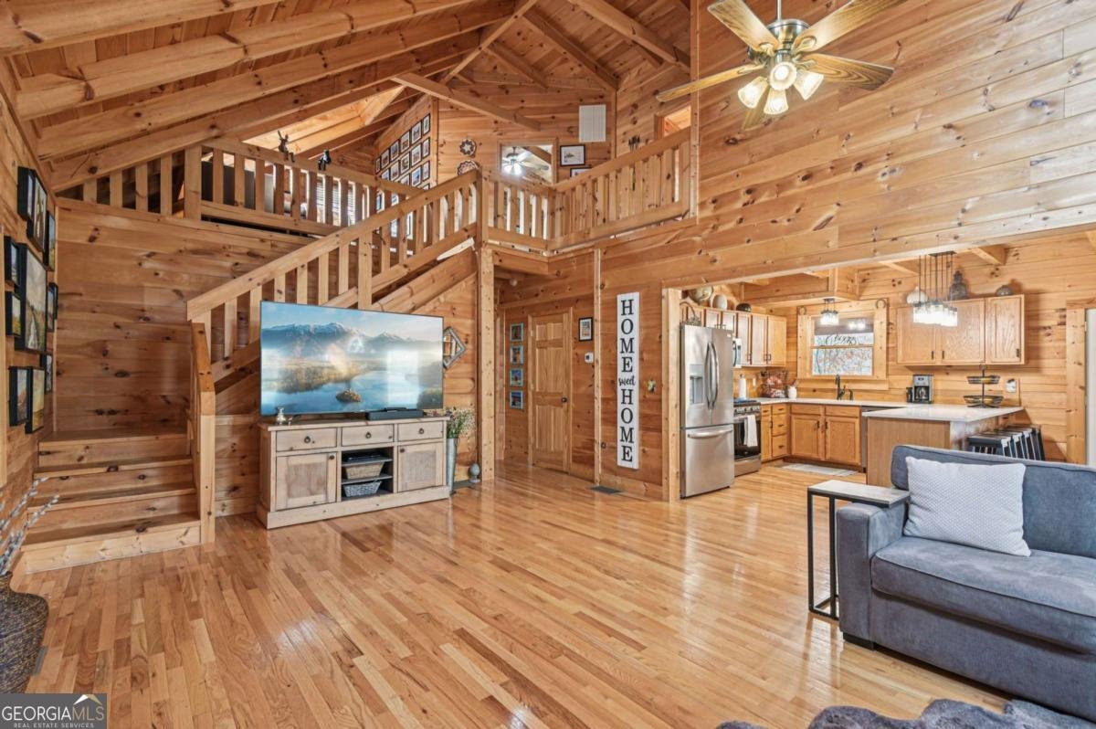 324 Sutallee Place White - 5