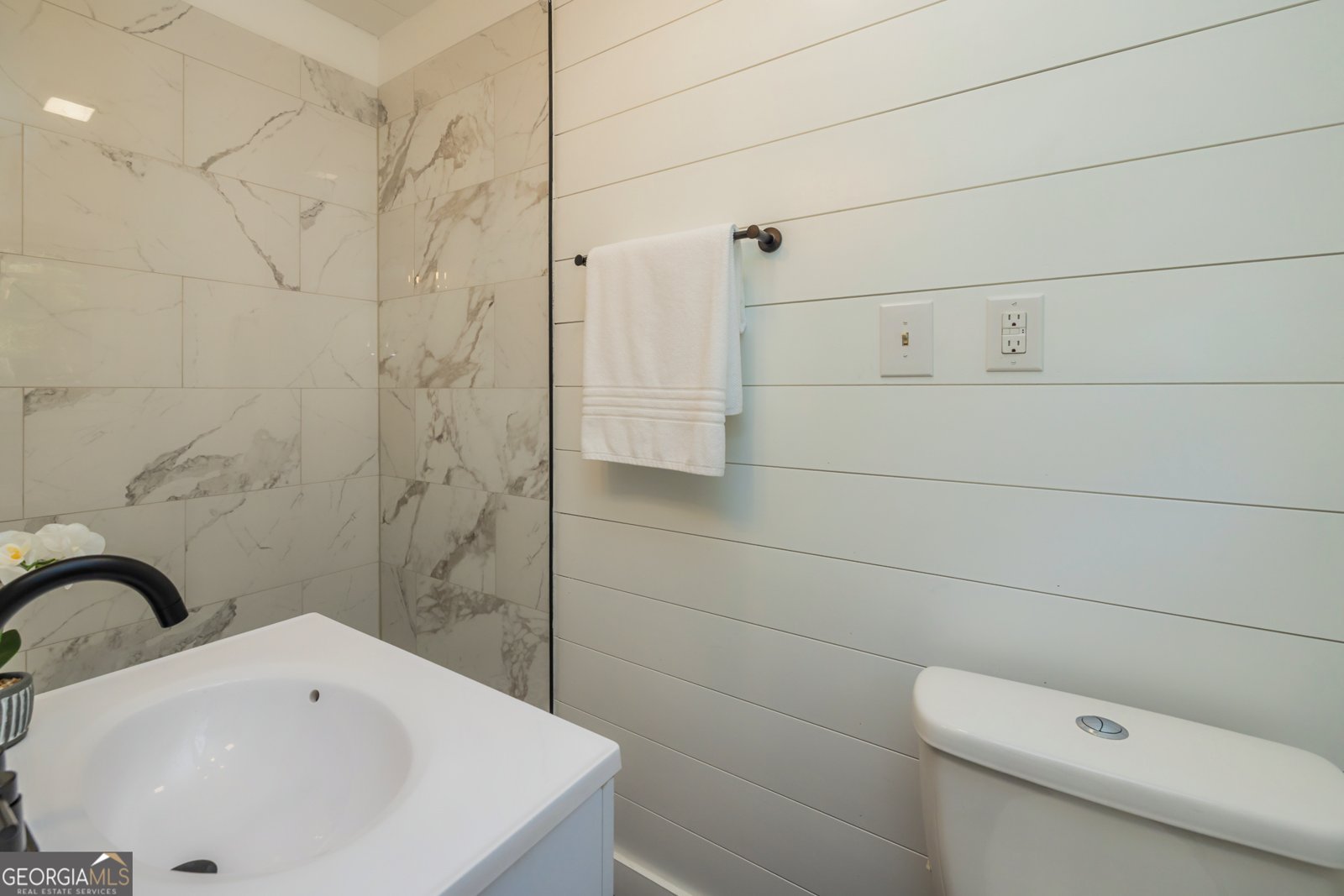 6427 Bennett Drive Rex - 15