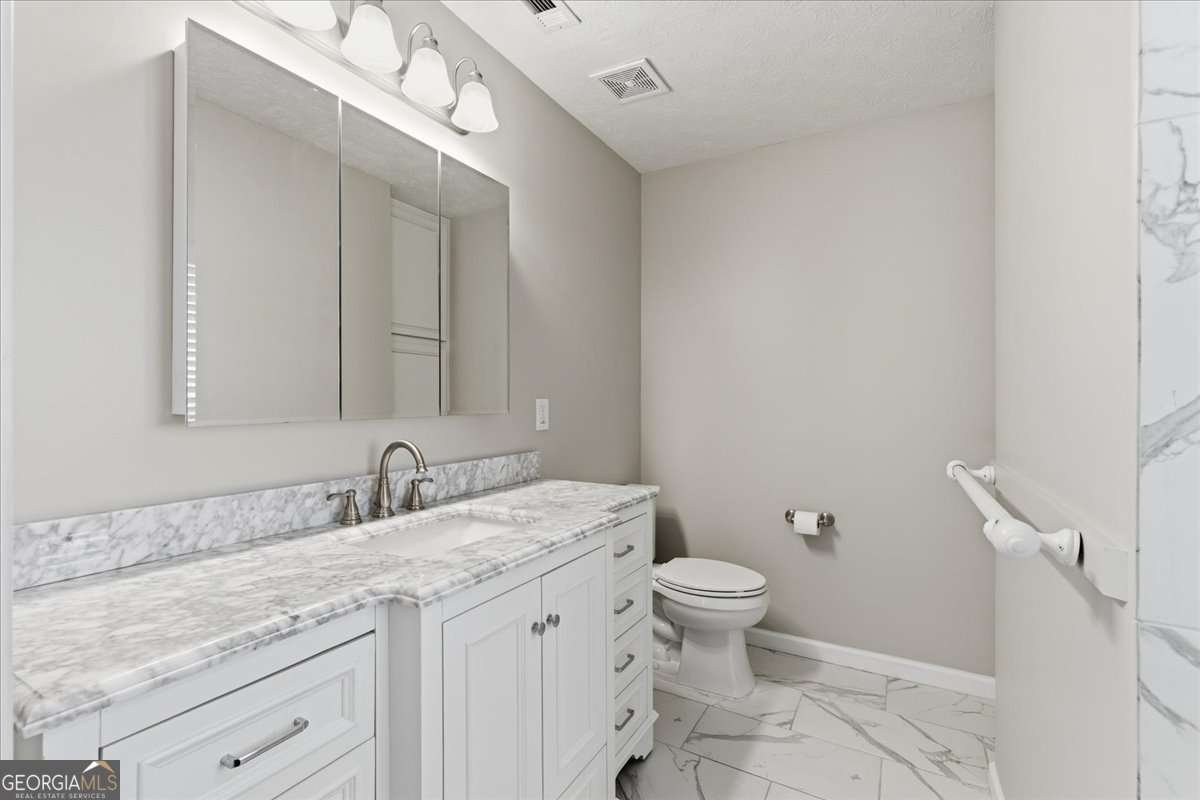 125 Governor Lane Temple - 33