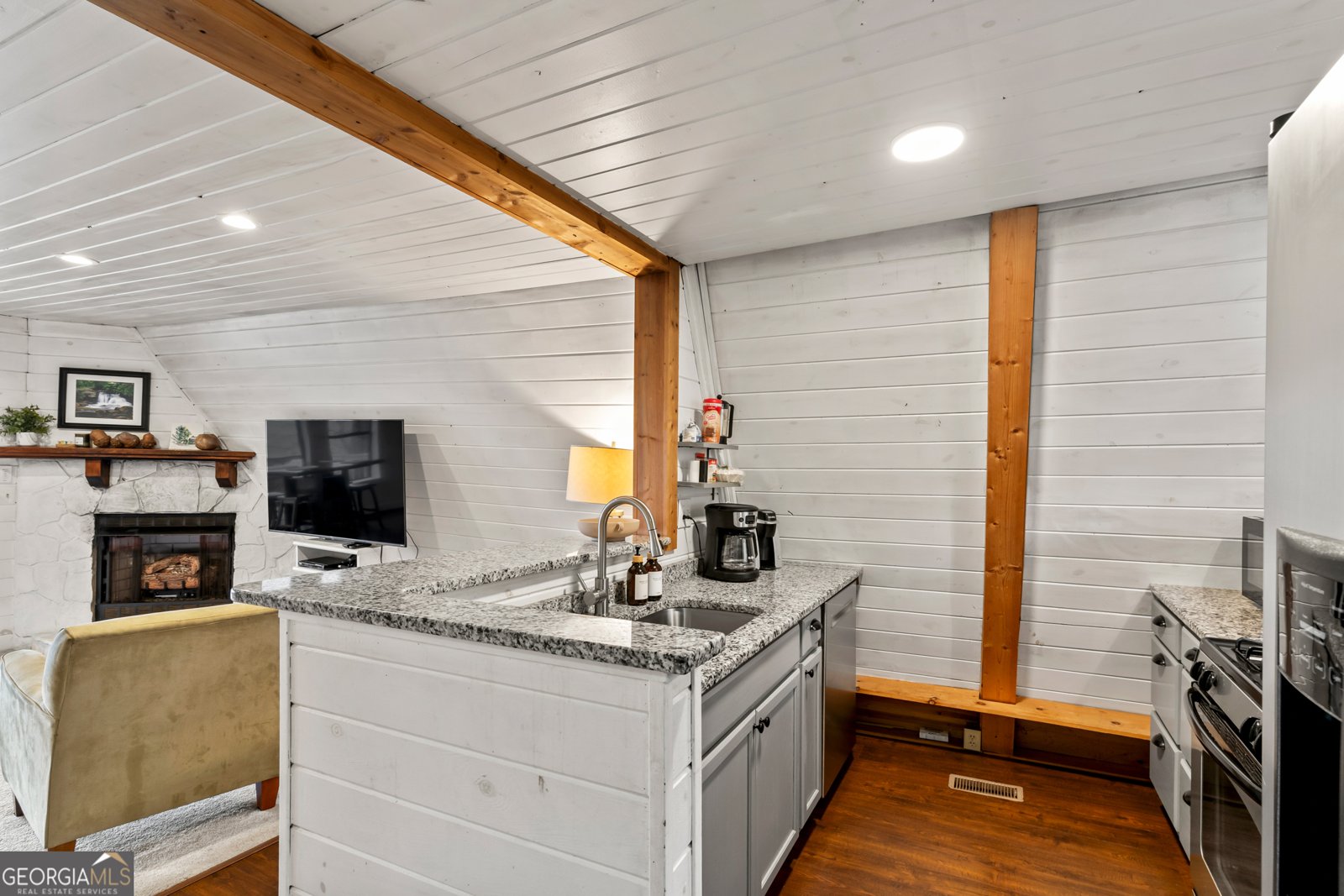 115 Barnhill Road Blairsville - 25