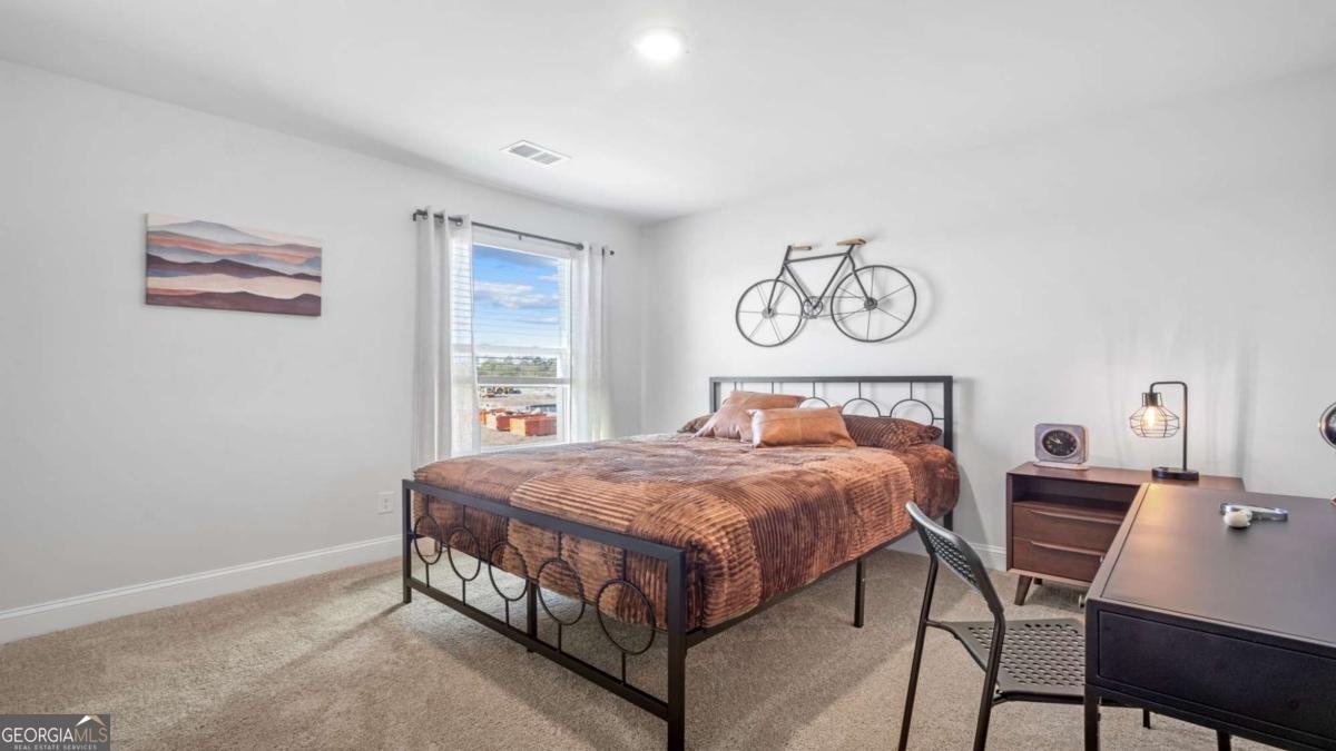 1052 Lakes Boulevard Brunswick - 34