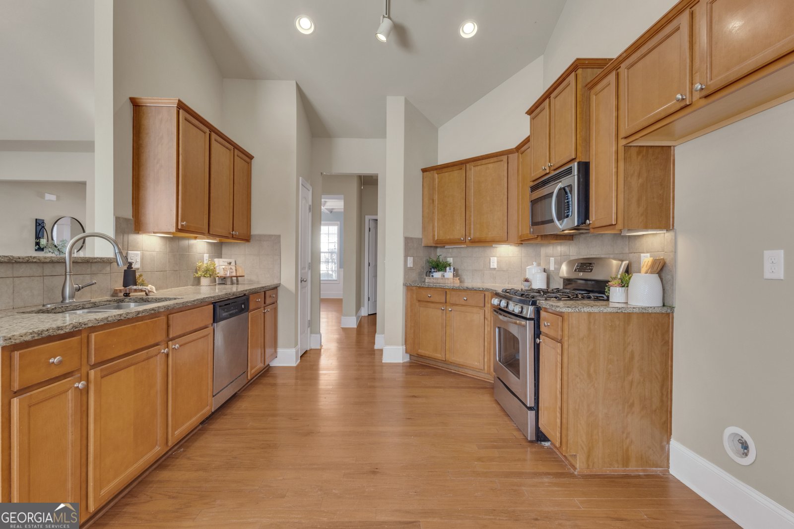 170 Savannah Drive Senoia - 27