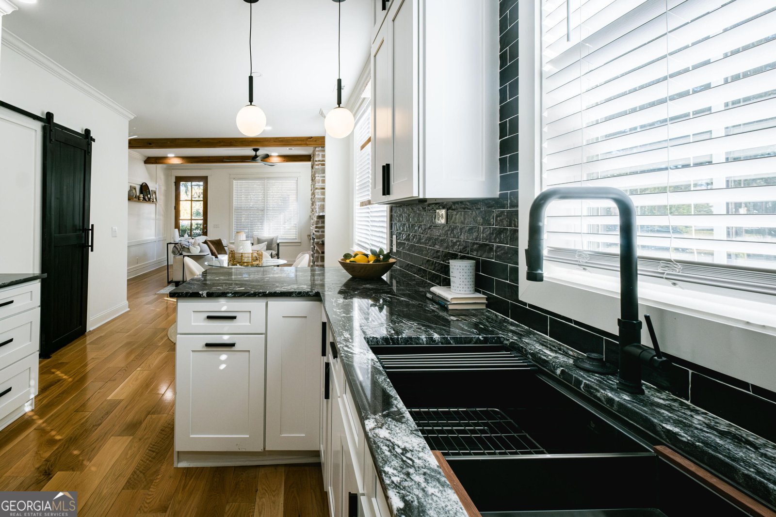 209 Derenne Avenue Savannah - Photo 12