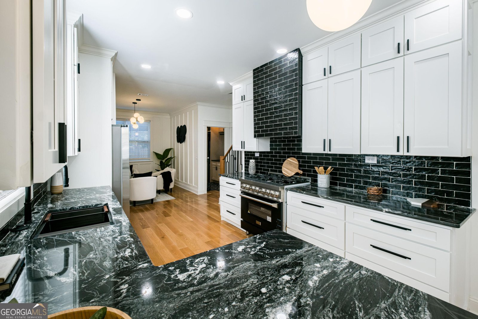 209 Derenne Avenue Savannah - Photo 13