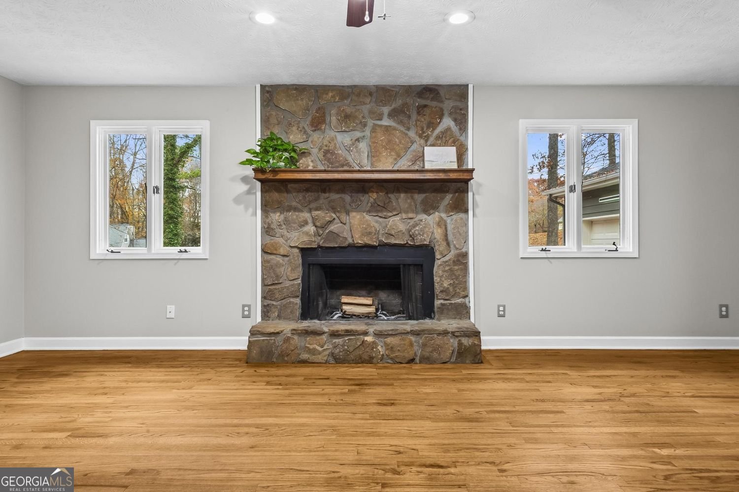 1925 Commonwealth Court Cumming - 14