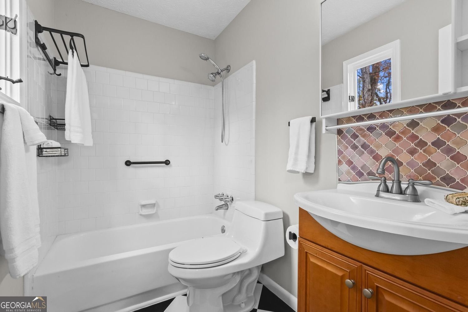 1925 Commonwealth Court Cumming - 25