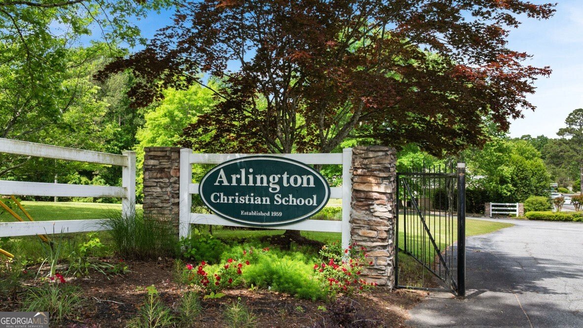 4436 Manor Hill Drive Union City - 64