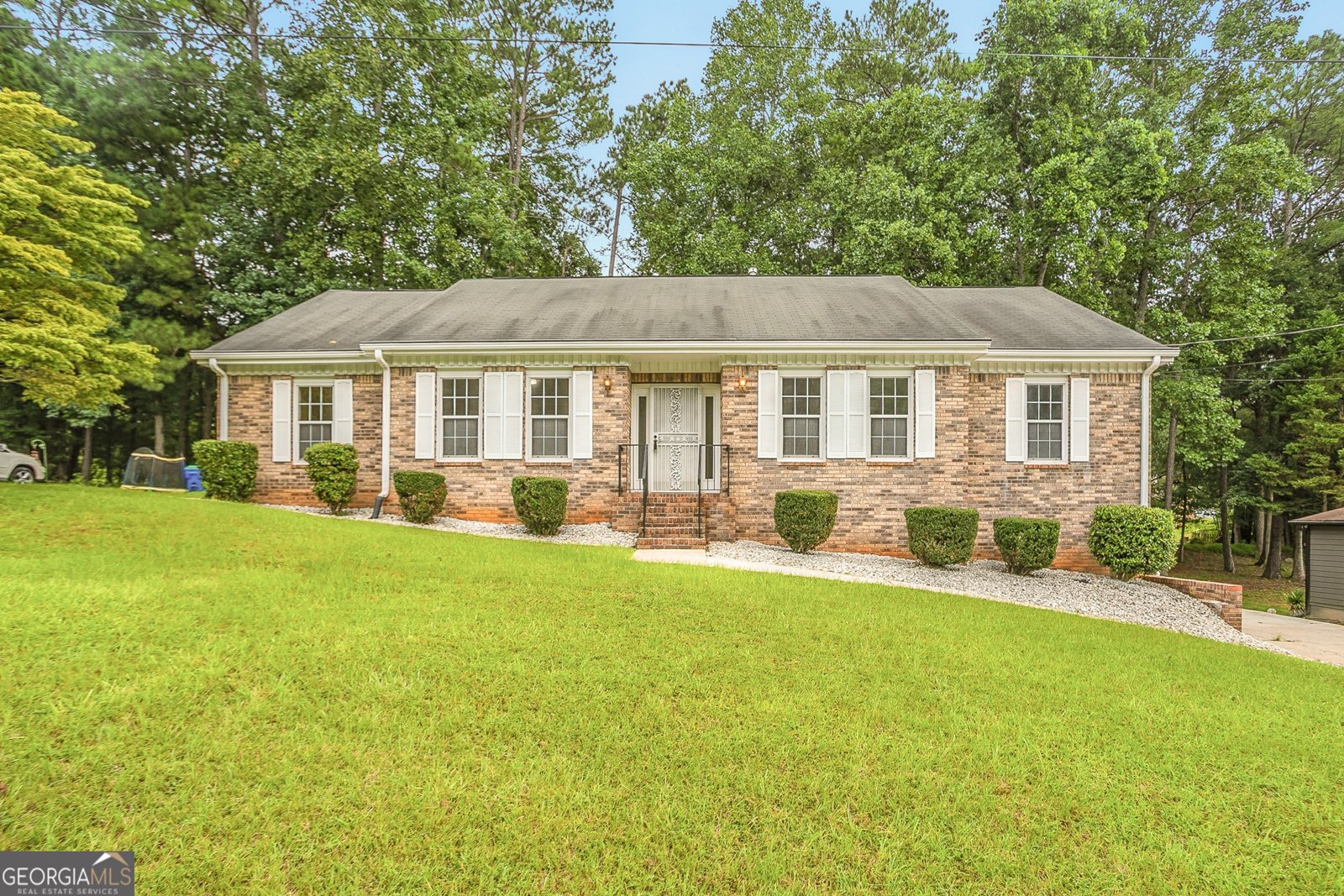 670 Timbergrove Drive Atlanta - 1