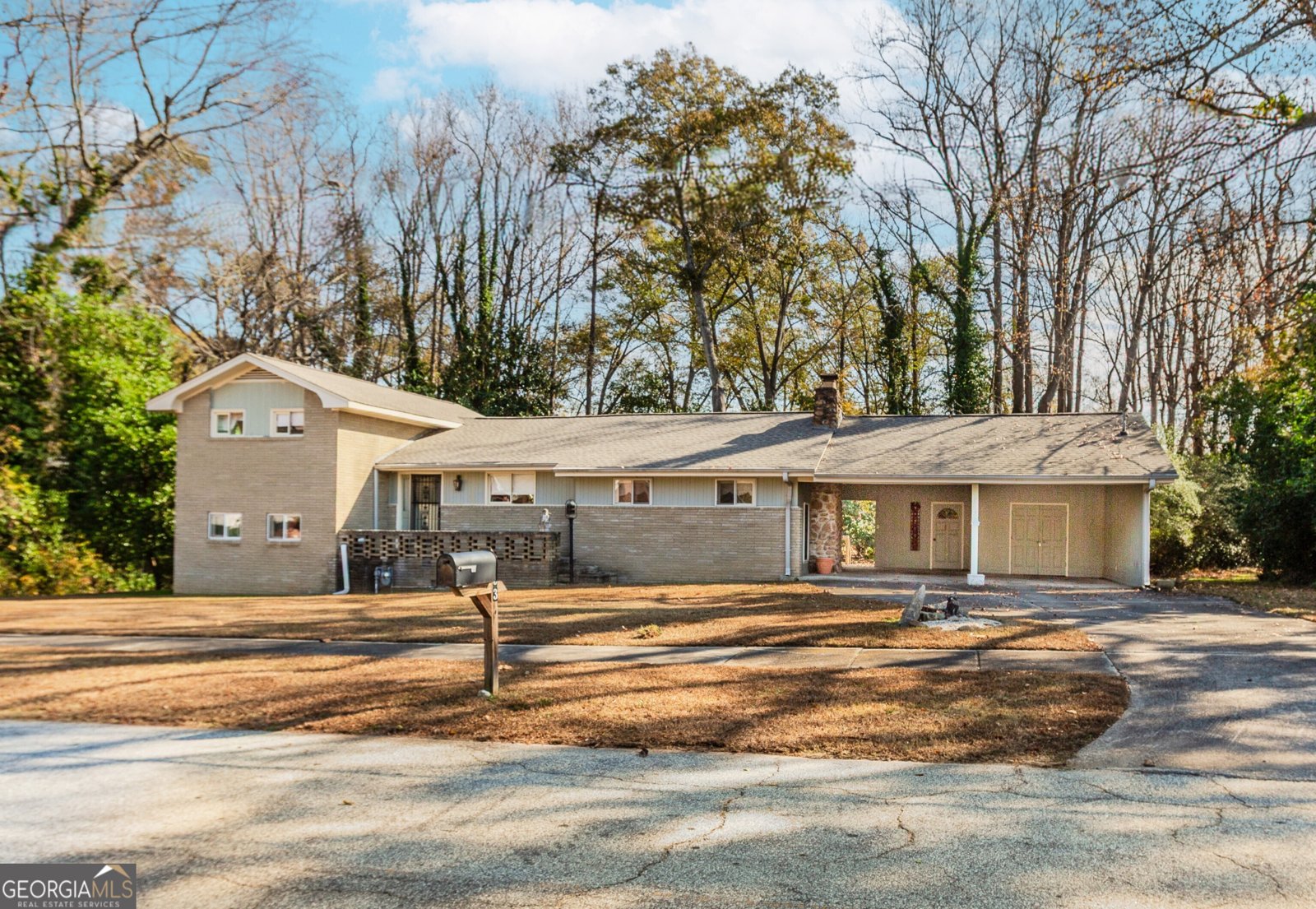 253 3rd Avenue Winder - 1