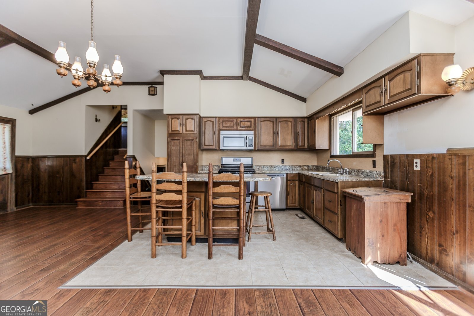 253 3rd Avenue Winder - 10