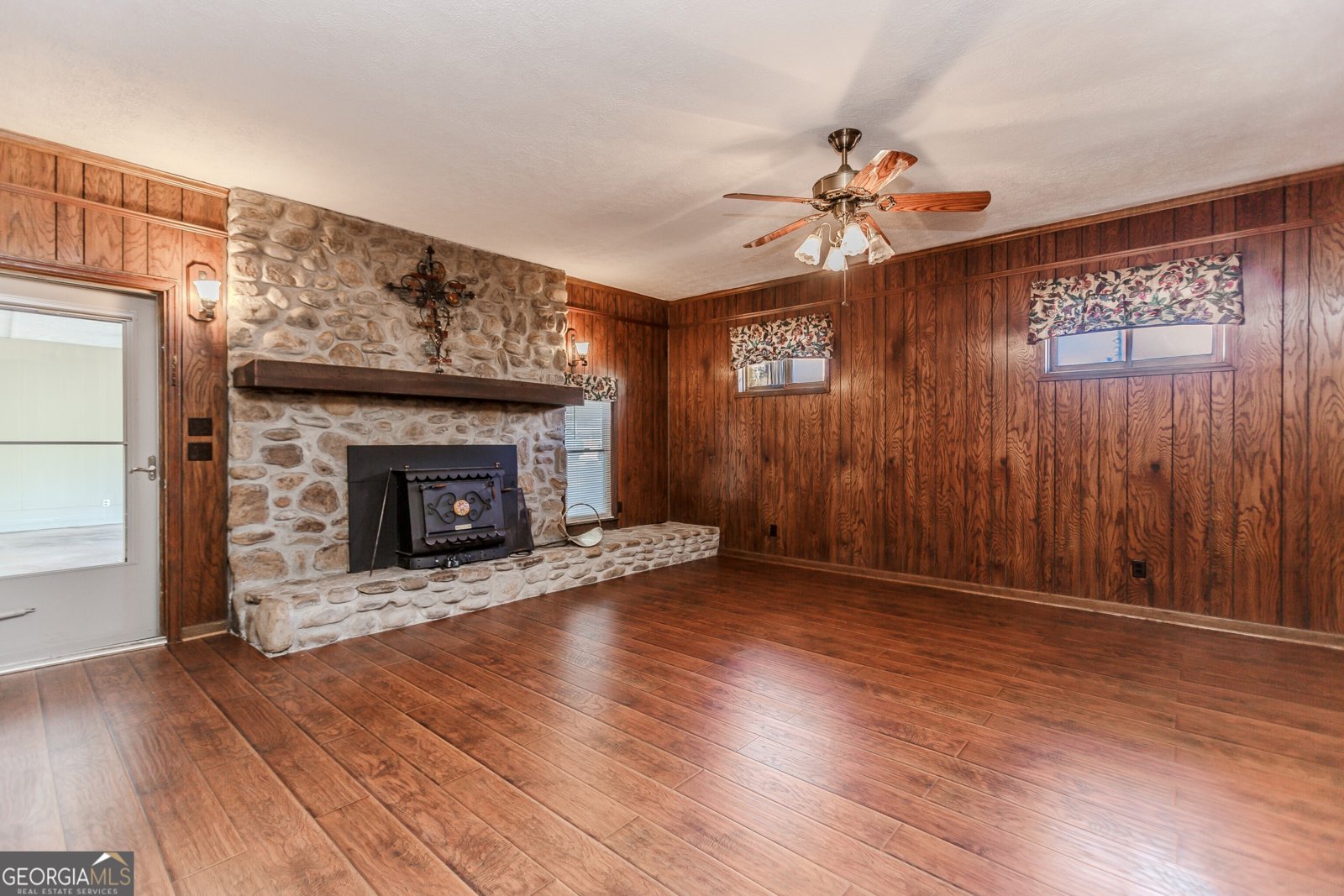 253 3rd Avenue Winder - 5