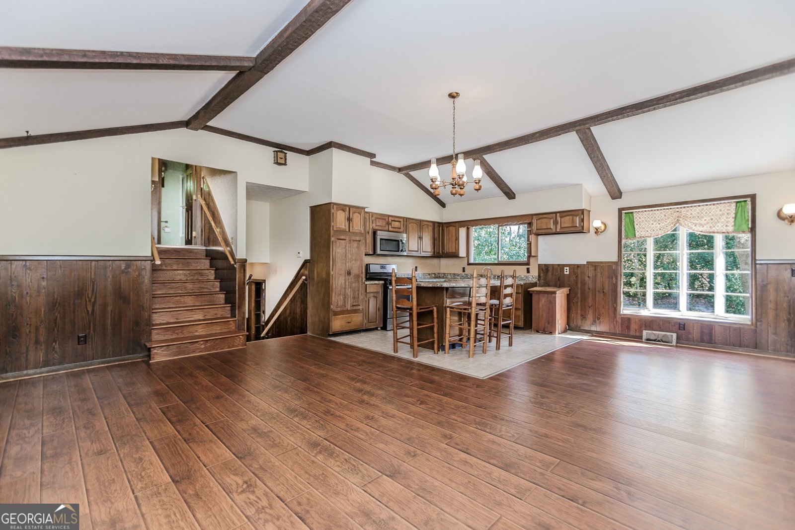 253 3rd Avenue Winder - 8