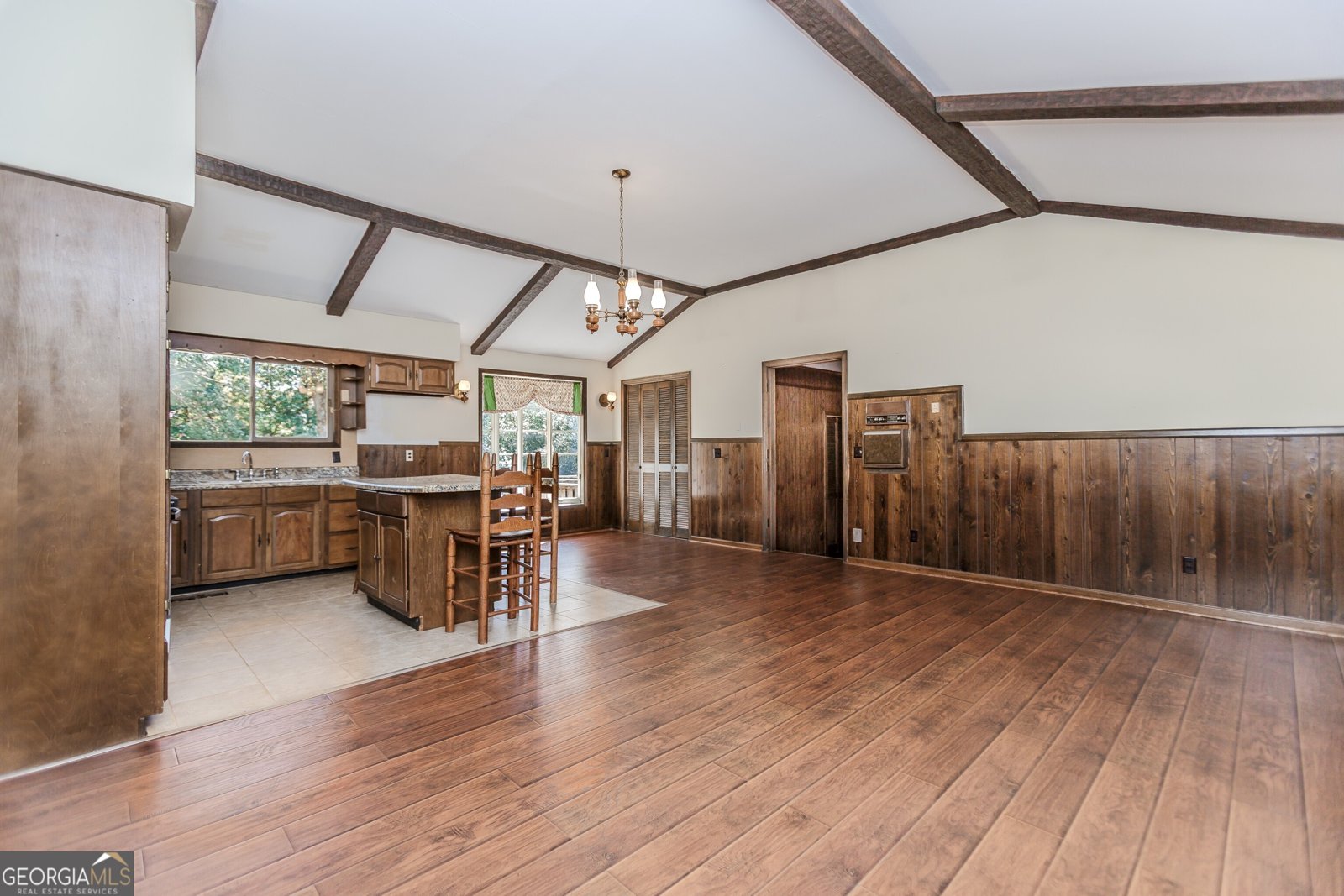 253 3rd Avenue Winder - 9