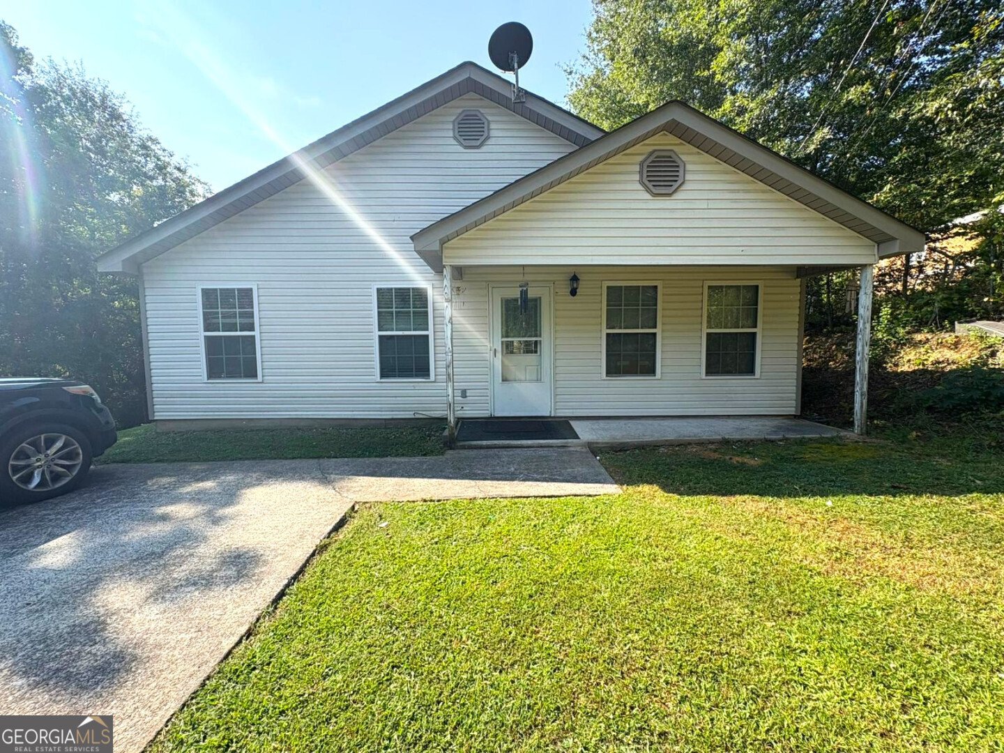 409 Florence Avenue Dalton - main photo