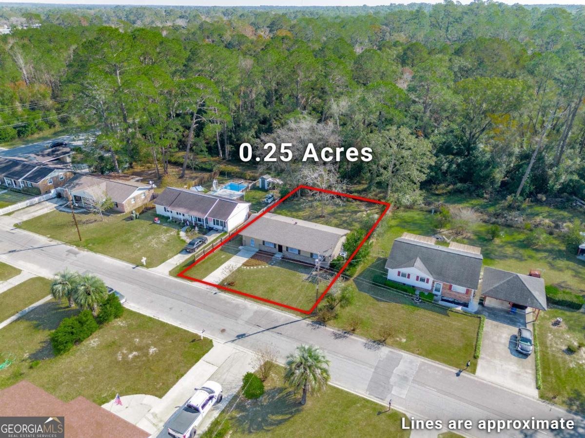 2122 Lakeview Drive Waycross - 24