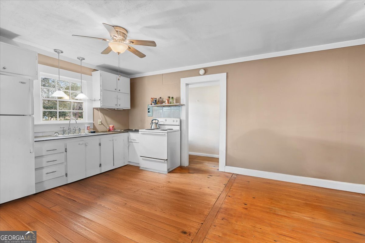 66 Merritt Street Hawkinsville - 28