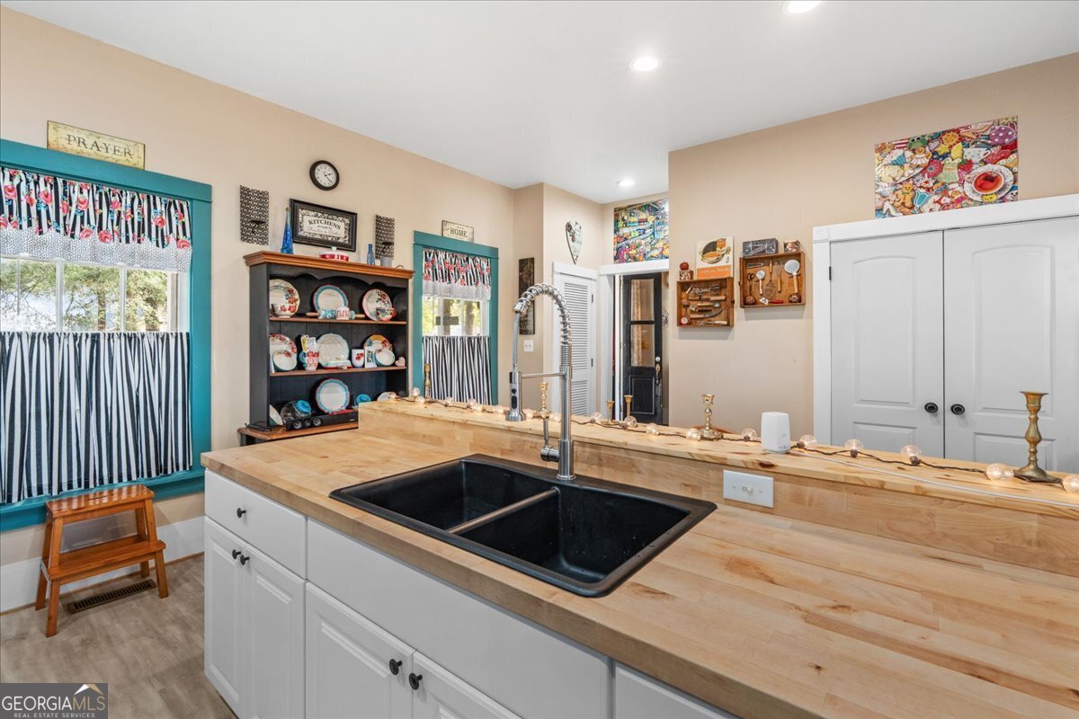 66 Merritt Street Hawkinsville - 9