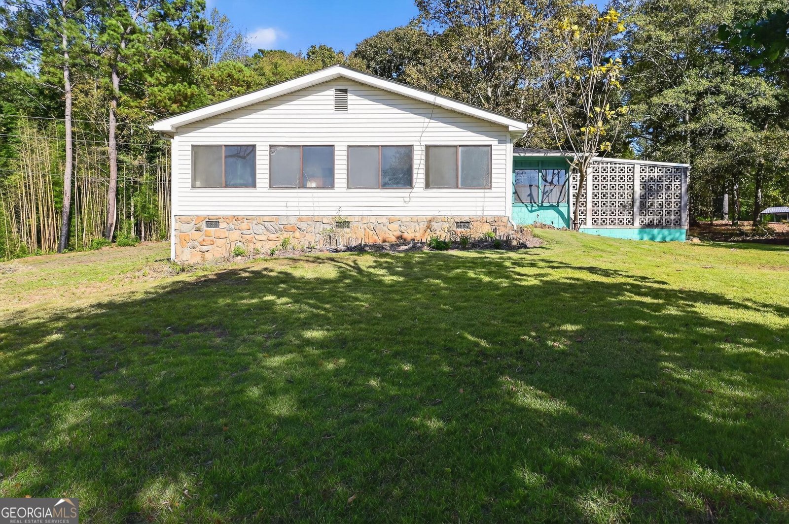 170 Waters Bridge Circle Covington - 1