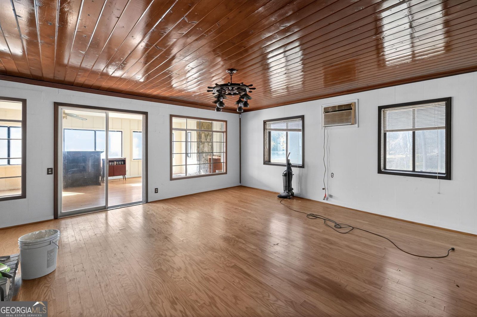 170 Waters Bridge Circle Covington - 6