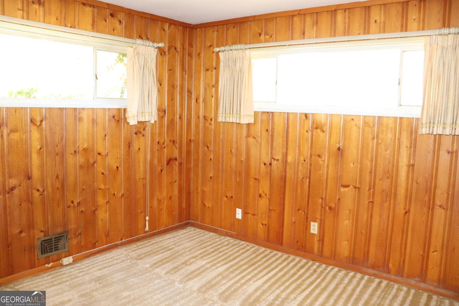 2682 Westchester Drive East Point - 10