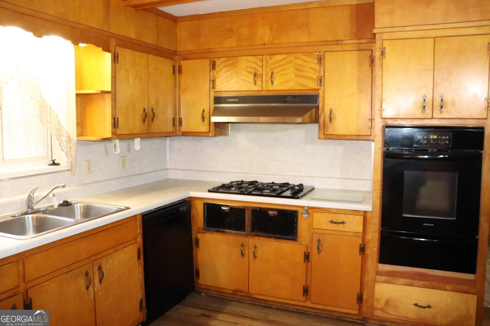 2682 Westchester Drive East Point - 6