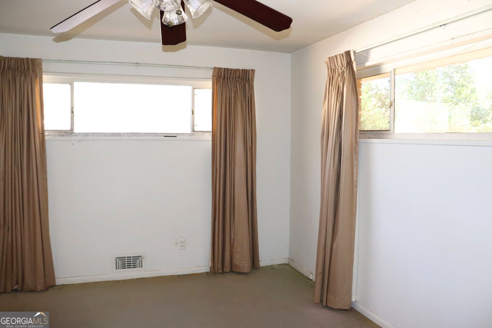 2682 Westchester Drive East Point - 8